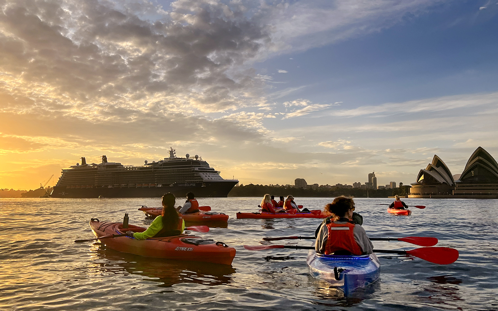 Sunrise Kayak on Sydney Harbour with Breakfast tickets in Sydney - Highlights | TickYourList