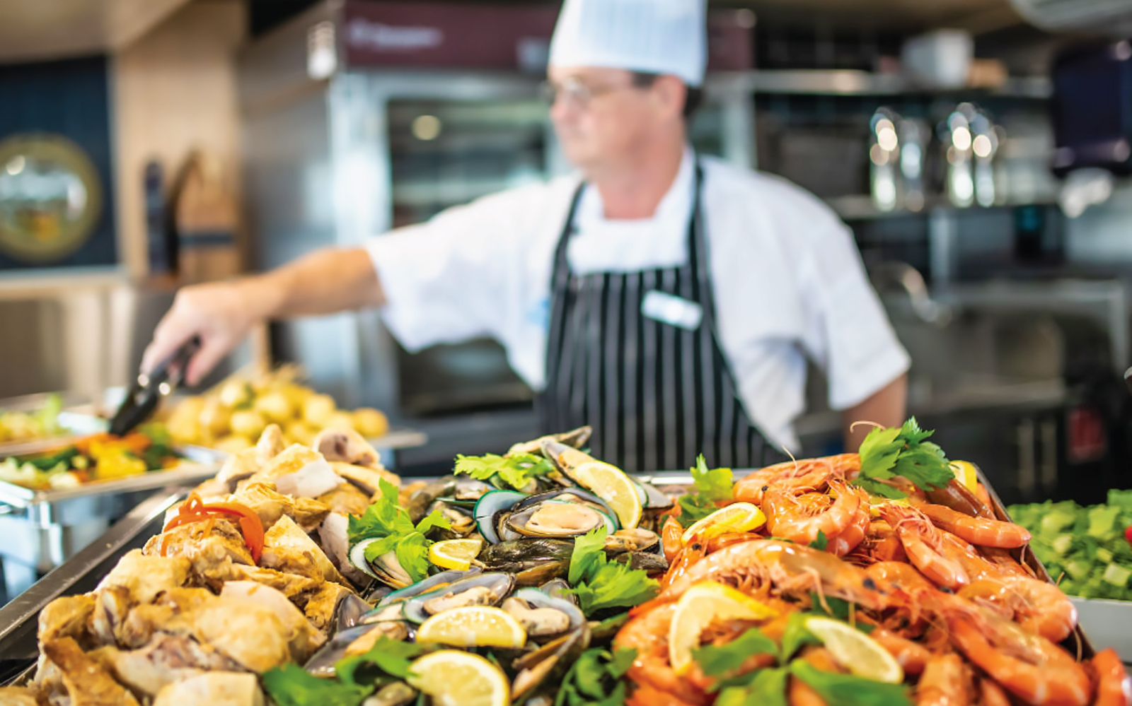 Sea World Dinner Cruise with Live Entertainment tickets in Gold Coast - Full Experience | TickYourList