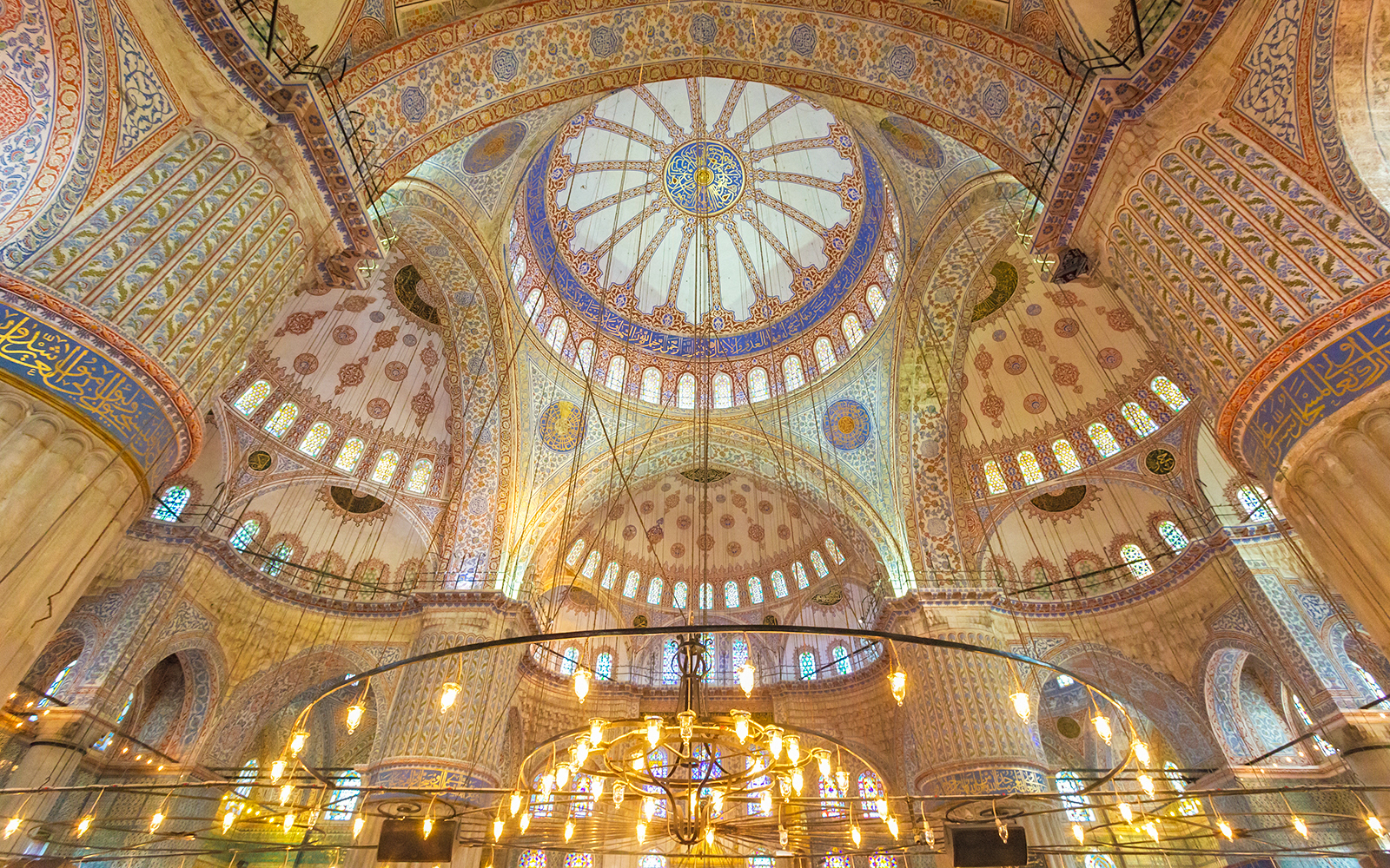 Blue Mosque and Hagia Sophia Guided Tour with Tickets in Istanbul - Features | TickYourList