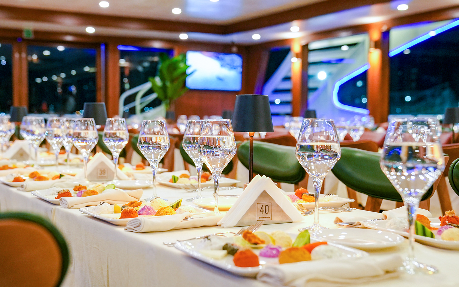 Bosphorus 4-Course Dinner Cruise with Live Show & Private Table tickets in Istanbul - Features | TickYourList