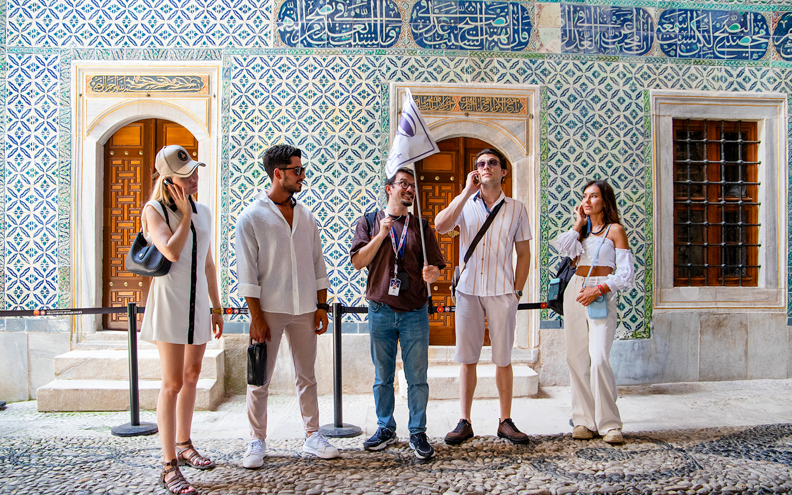 Topkapi Palace & Harem Skip-the-Line Tickets with Audio Guide in Istanbul - Highlights | TickYourList
